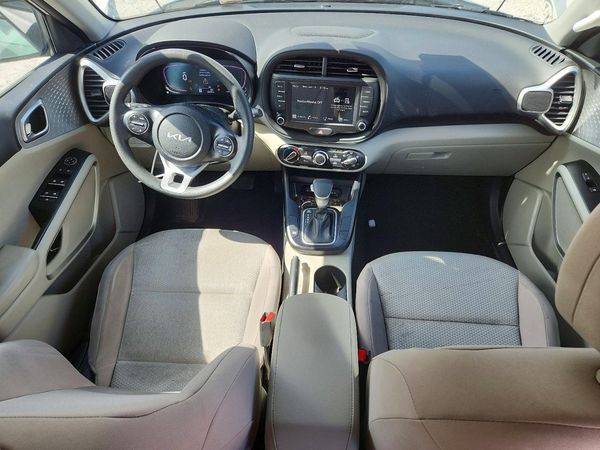 2024 KIA SOUL LX, S