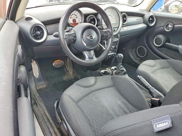 2012 MINI COOPER
