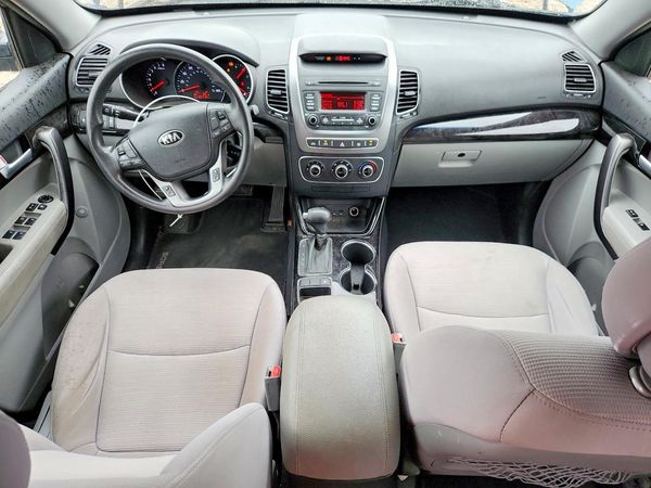 2015 KIA SORENTO GL