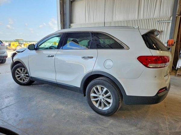 2018 KIA SORENTO L, LX