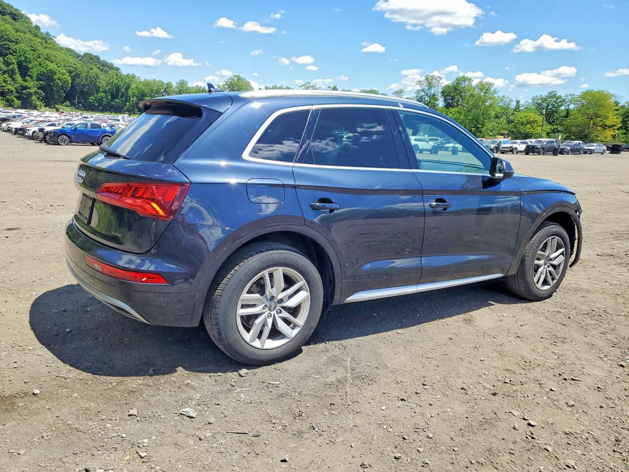 2020 AUDI Q5 quattro Premium