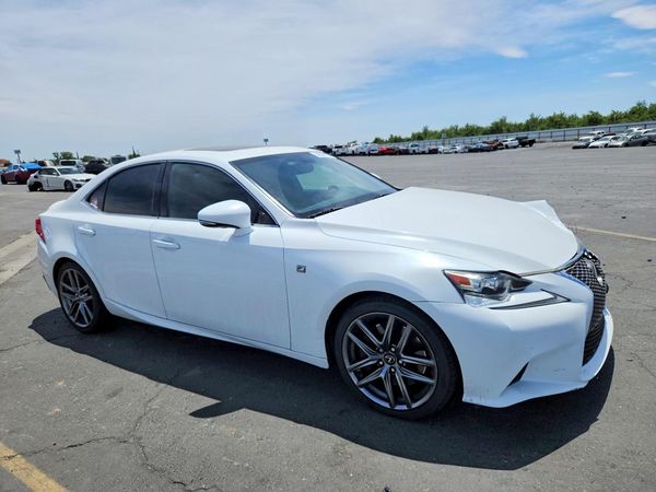2016 LEXUS IS 200t