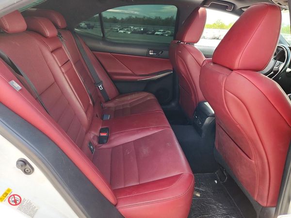 2016 LEXUS IS 200t