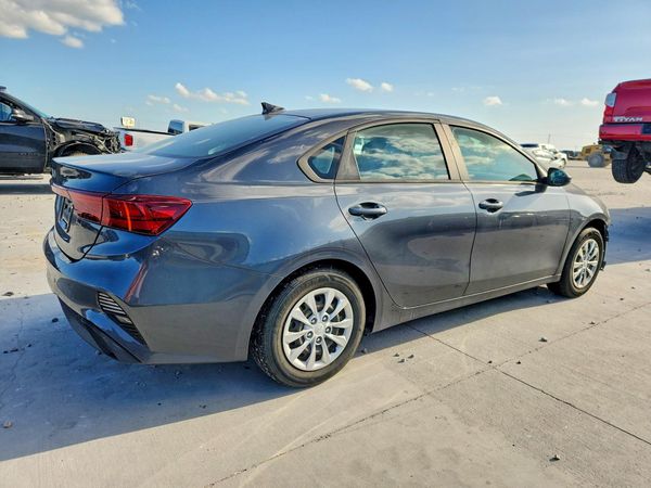 2022 KIA FORTE FE, LXS