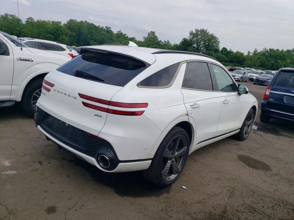 2025 GENESIS GV70