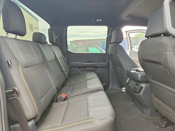 2025 FORD F150 STX