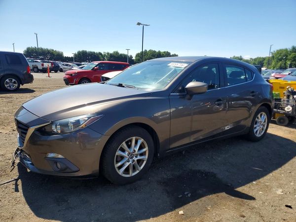 2015 MAZDA 3