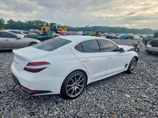 2025 GENESIS G70