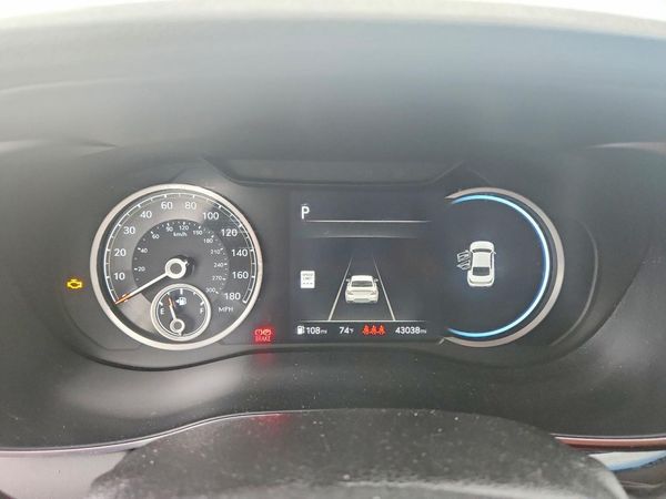 2025 GENESIS G70