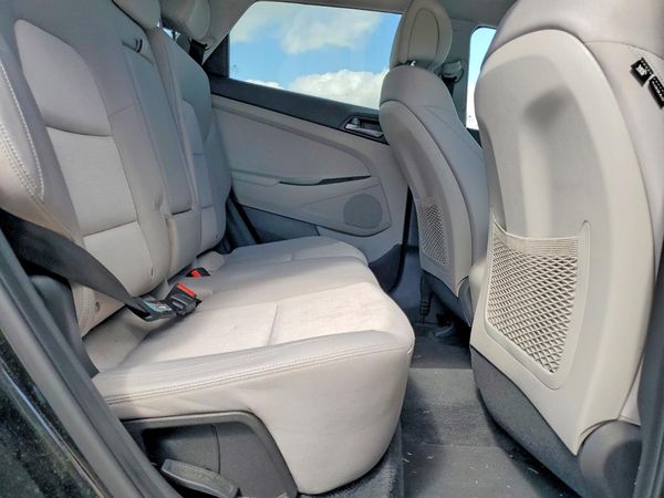2017 HYUNDAI TUCSON