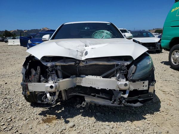 2018 MERCEDES-BENZ C C300