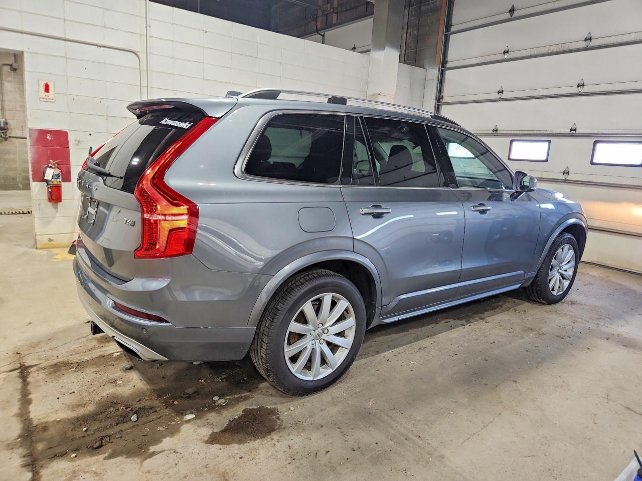 2016 VOLVO XC90 SV42 Momentum
