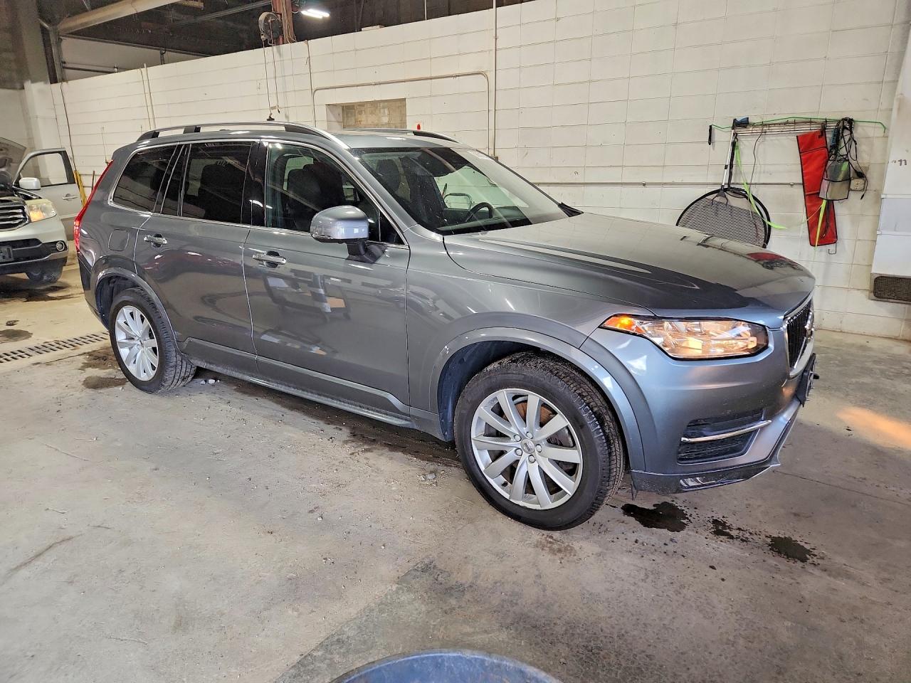 2016 VOLVO XC90 SV42 Momentum