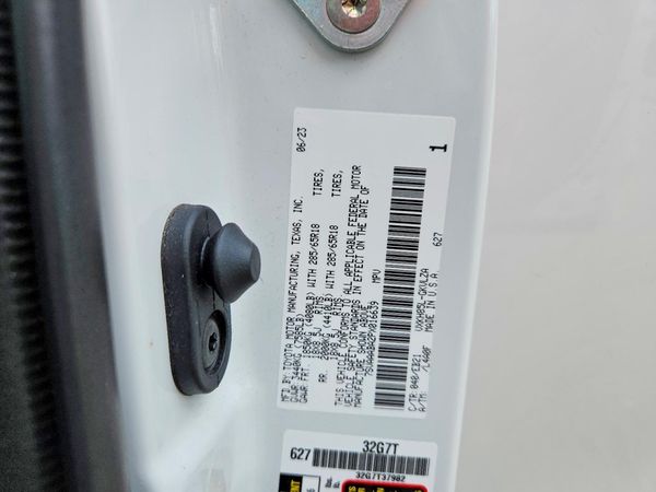 2023 TOYOTA SEQUOIA