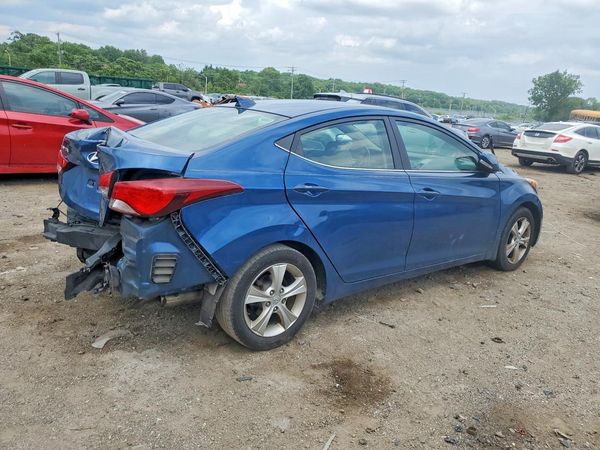 2016 HYUNDAI ELANTRA
