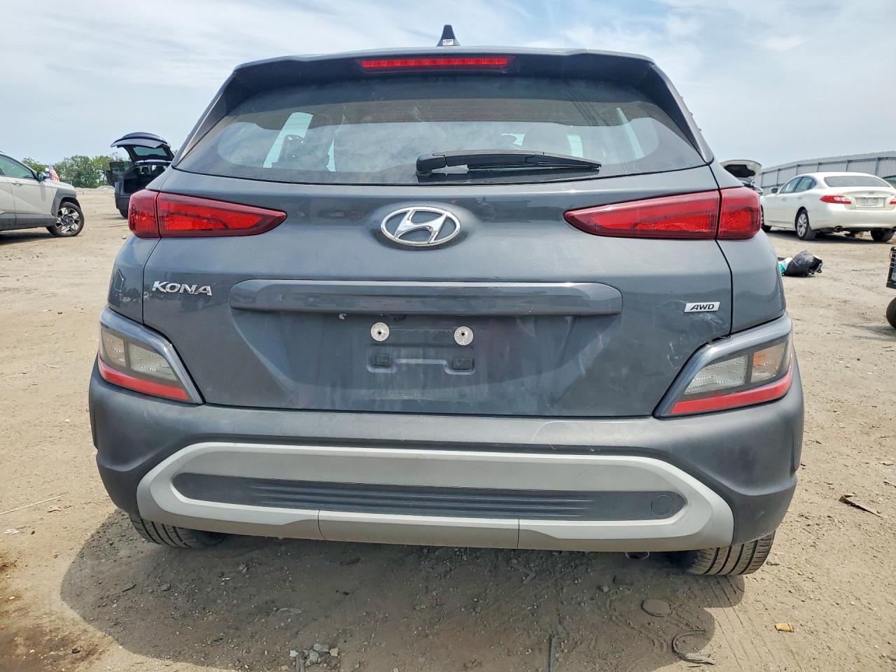 2023 HYUNDAI KONA SE