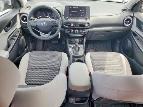 2023 HYUNDAI KONA SE
