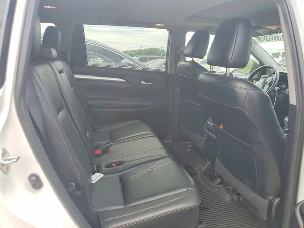 2019 TOYOTA HIGHLANDER SE/XLE