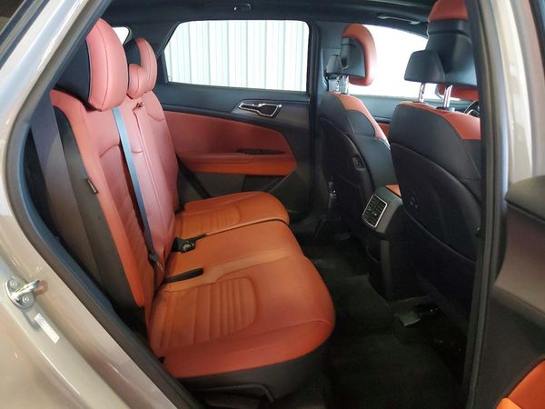 2024 KIA SPORTAGE SX-PRESTIGE or SX-P