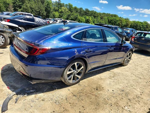 2022 HYUNDAI SONATA