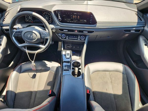 2022 HYUNDAI SONATA
