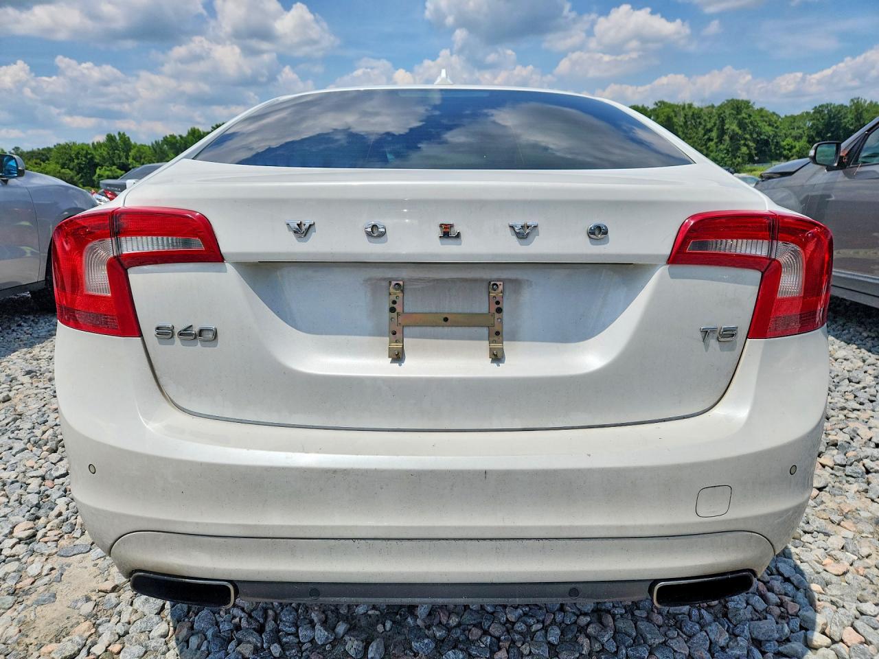 2014 VOLVO S60