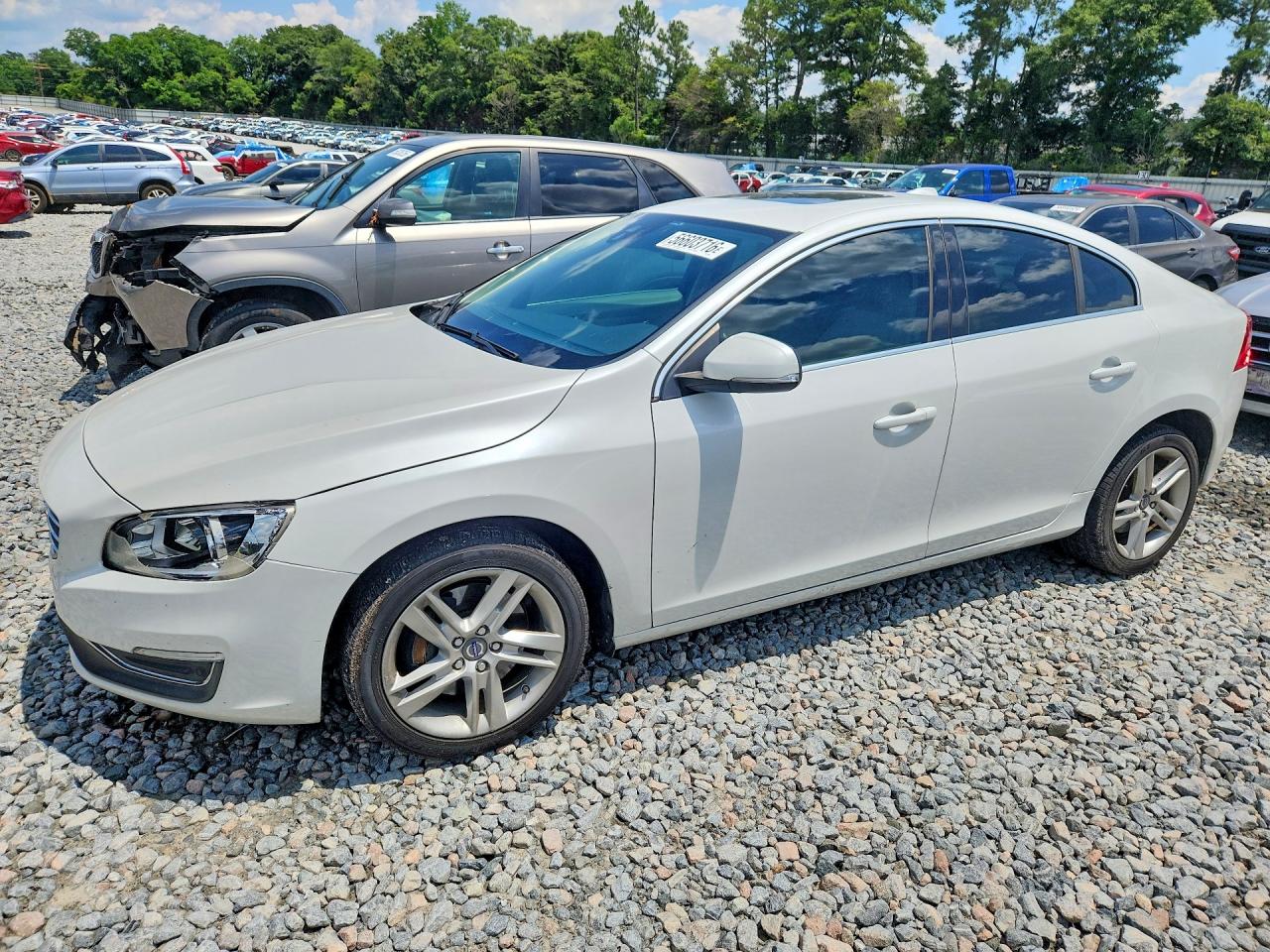 2014 VOLVO S60