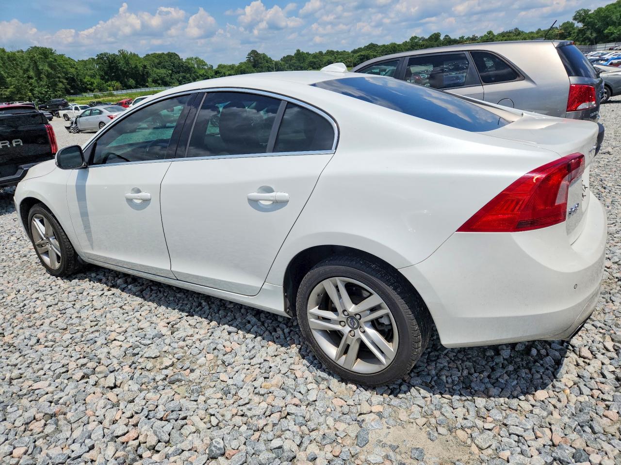 2014 VOLVO S60