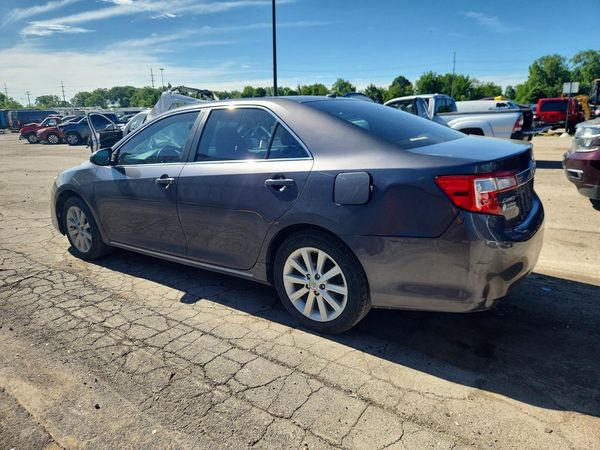 2013 TOYOTA CAMRY