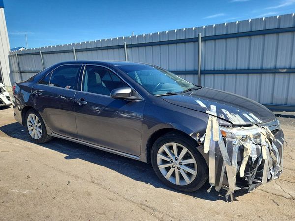 2013 TOYOTA CAMRY