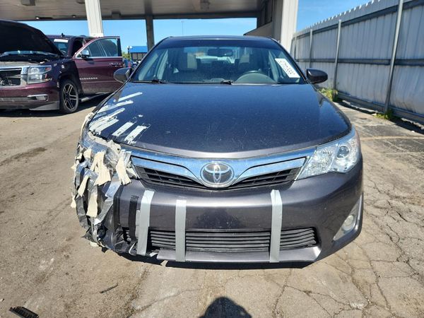 2013 TOYOTA CAMRY