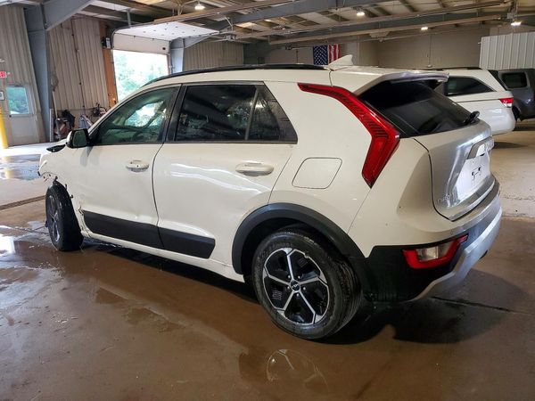 2023 KIA NIRO
