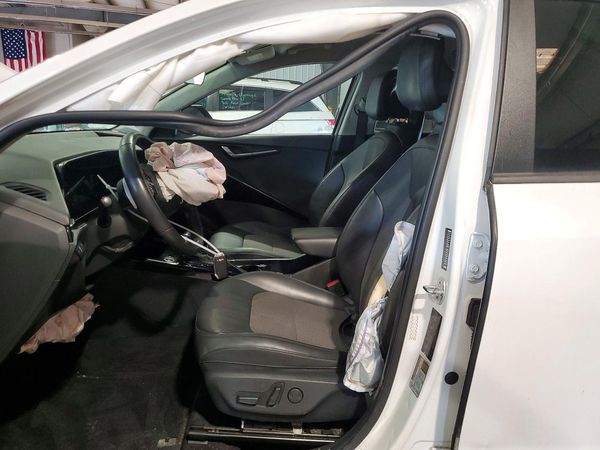 2023 KIA NIRO