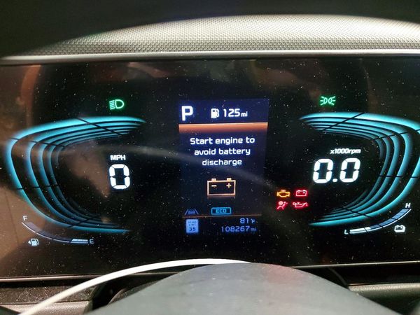 2023 KIA NIRO