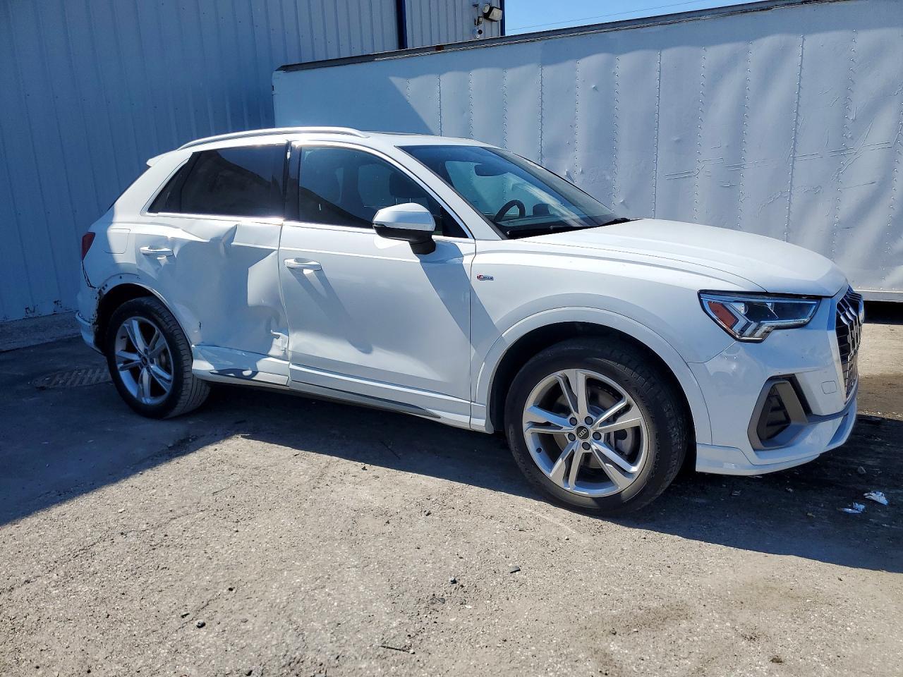 2021 AUDI Q3