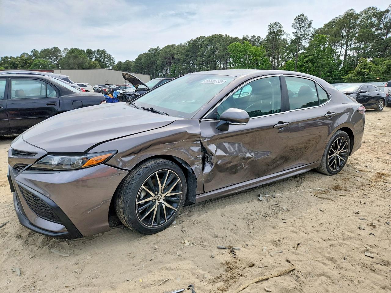 2022 TOYOTA CAMRY SE
