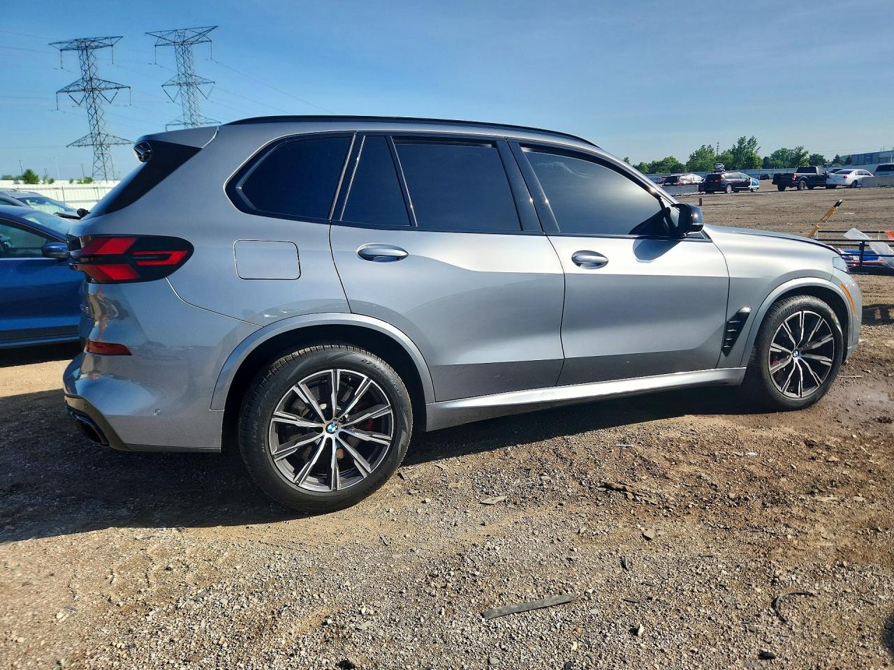 2026 BMW X5 M60i