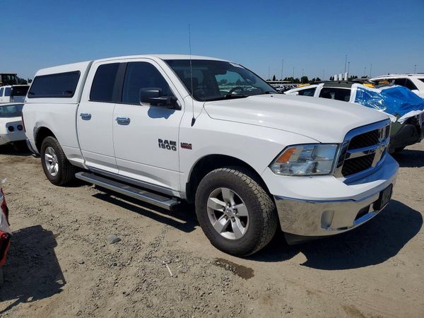 2017 RAM 1500 SLT