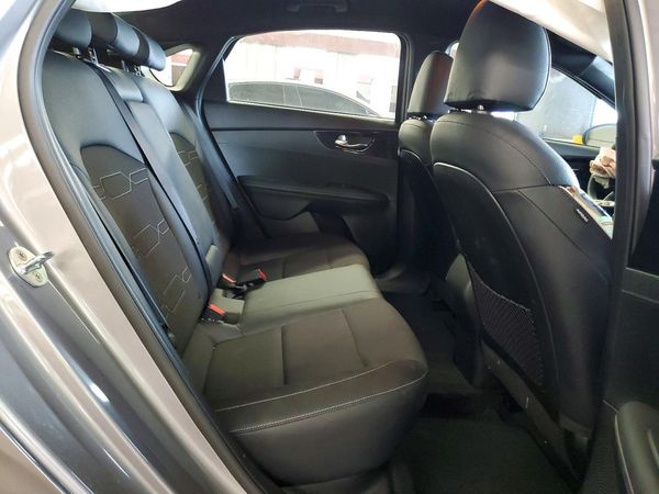 2023 KIA FORTE GT Line