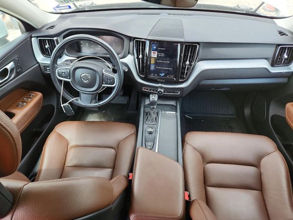 2018 VOLVO XC60