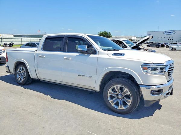 2022 RAM 1500 Longhorn — Passenger 3/4