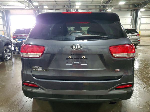 2018 KIA SORENTO L, LX