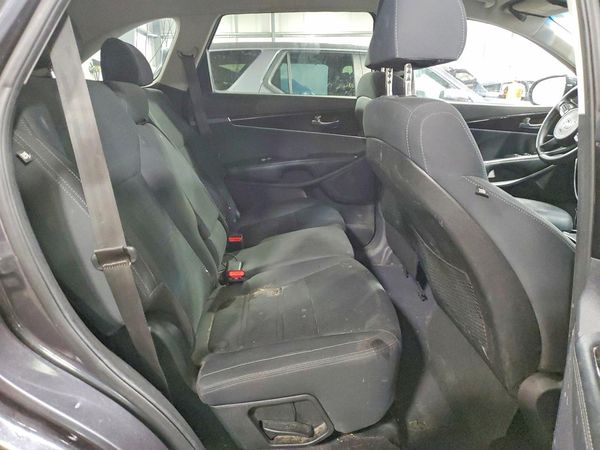 2018 KIA SORENTO L, LX