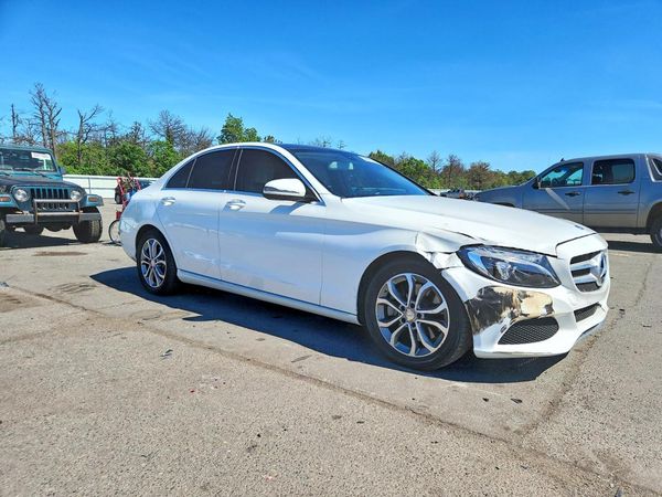 2016 MERCEDES-BENZ C C300