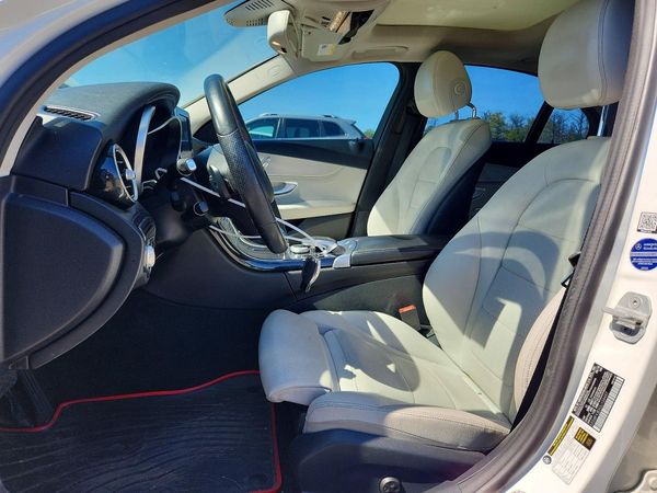 2016 MERCEDES-BENZ C C300