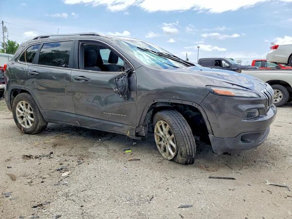 2016 JEEP CHEROKEE LATITUDE 4X4