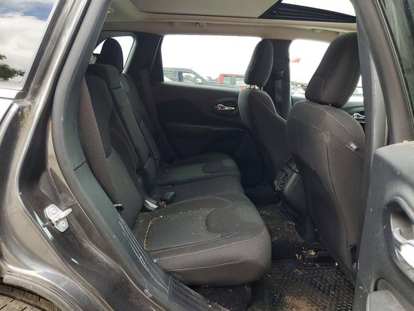 2016 JEEP CHEROKEE LATITUDE 4X4