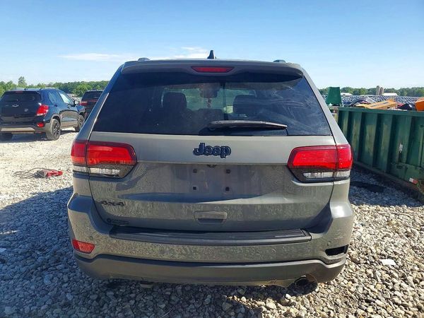 2020 JEEP GRAND CHEROKEE LAREDO 4X4