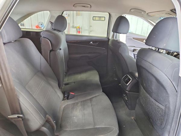 2019 KIA SORENTO L, LX, S