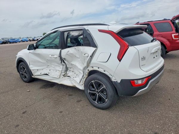 2024 KIA NIRO EX